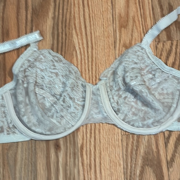 Vintage 70’s Oscar de la Renta Cream Lace Bra Full Coverage, 34C - Picture 4 of 9